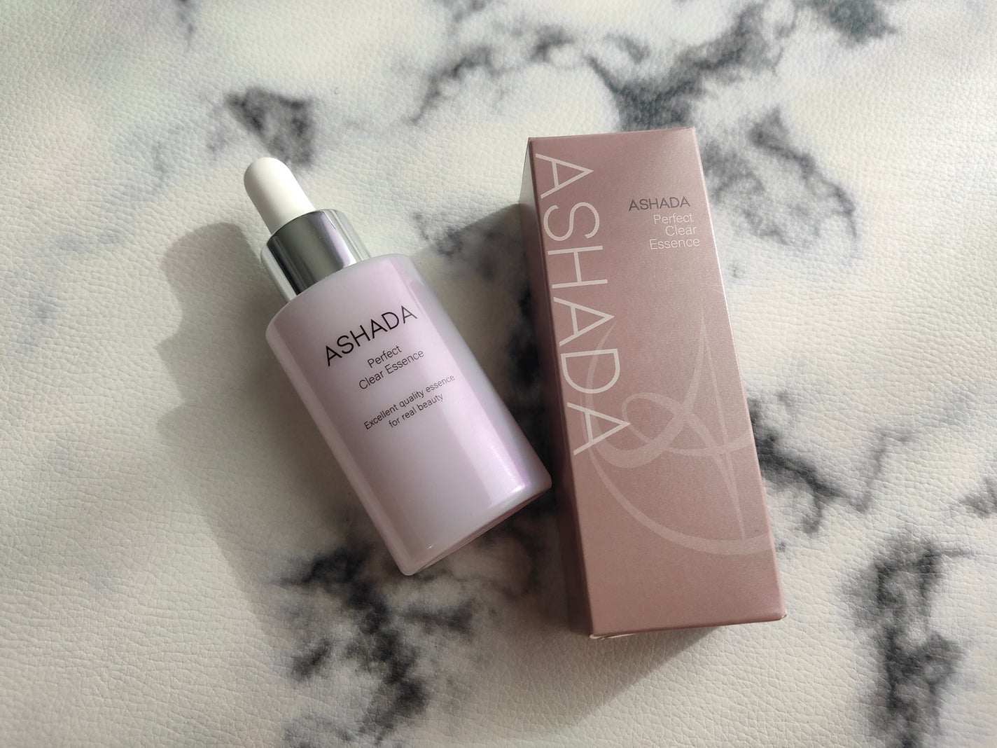 アスハダ-ASHADA-美容液(パーフェクトクリアエッセンス) /アスハダ/美容液を使ったクチコミ(2枚目)