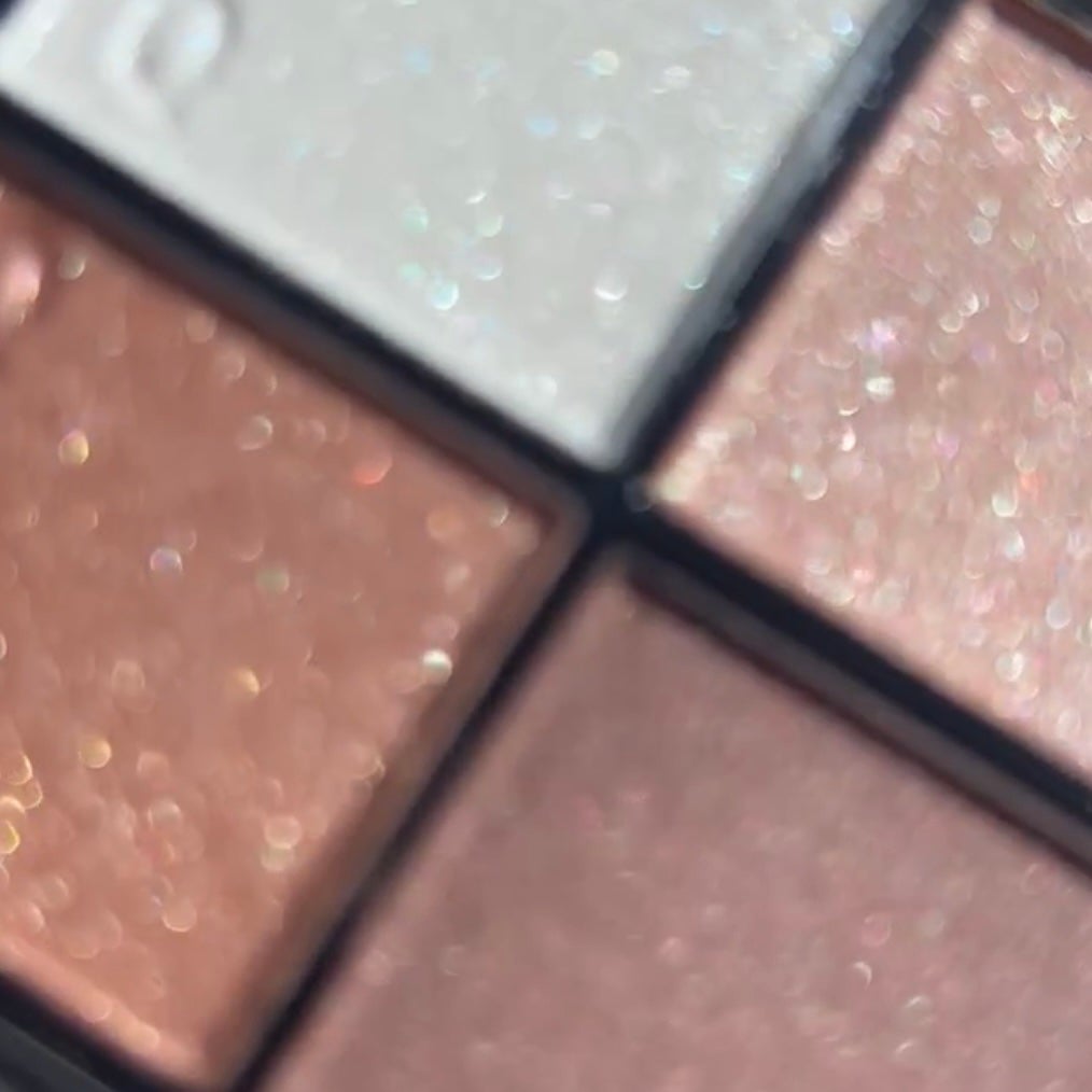 シグニチャー カラー アイズ/SUQQU/アイシャドウパレットを使ったクチコミ(2枚目)