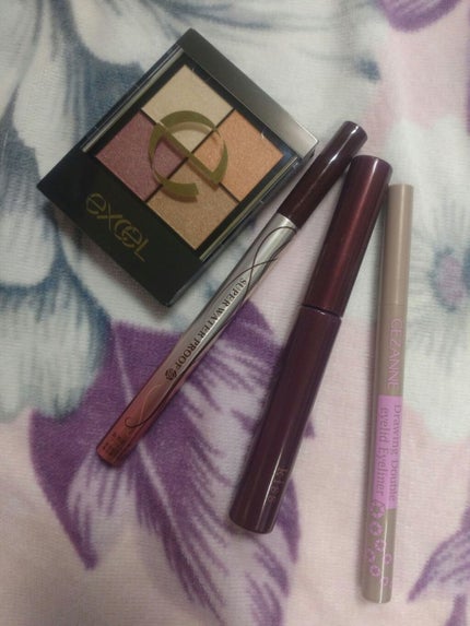 リアルクローズシャドウ/excel/アイシャドウパレットを使ったクチコミ(2枚目)