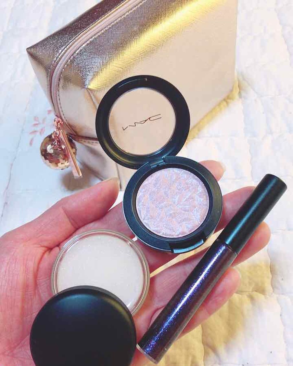 ソフト サーブ シャドウ/M・A・C/ジェル・クリームアイシャドウを使ったクチコミ（1枚目）