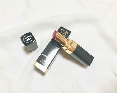 憧れのデパコスブランドNo. 1 ！✨
「CHANEL」のリップ💄💗

✨CHANEL/シャネル ルージュココシャイン✨

カラーは61の BONHEUR/ボヌール という
カラーです💗
先日こちらは誕