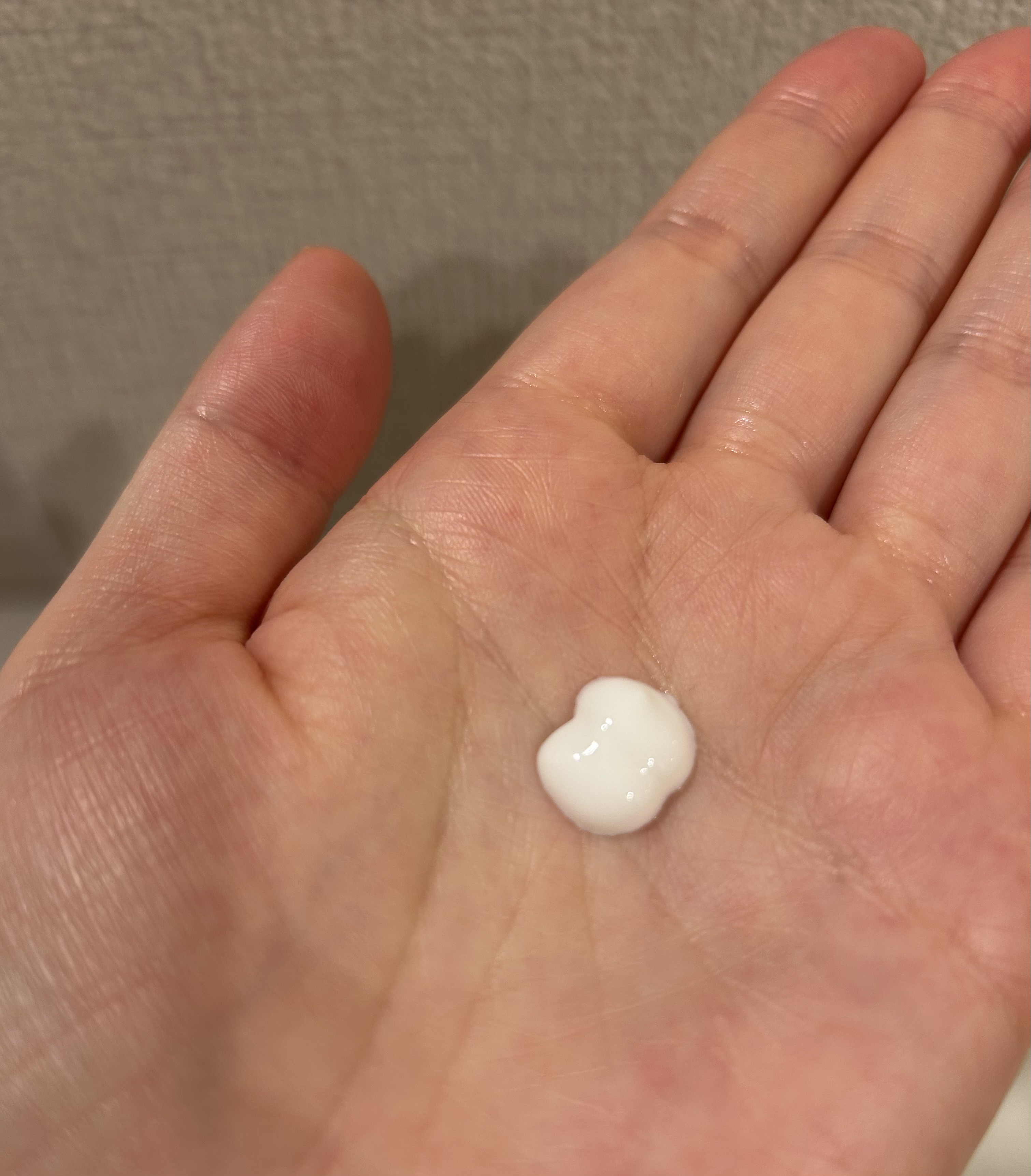 ヒアルーシカ ウォーターフィット サンセラム/SKIN1004/日焼け止めローションを使ったクチコミ（1枚目）