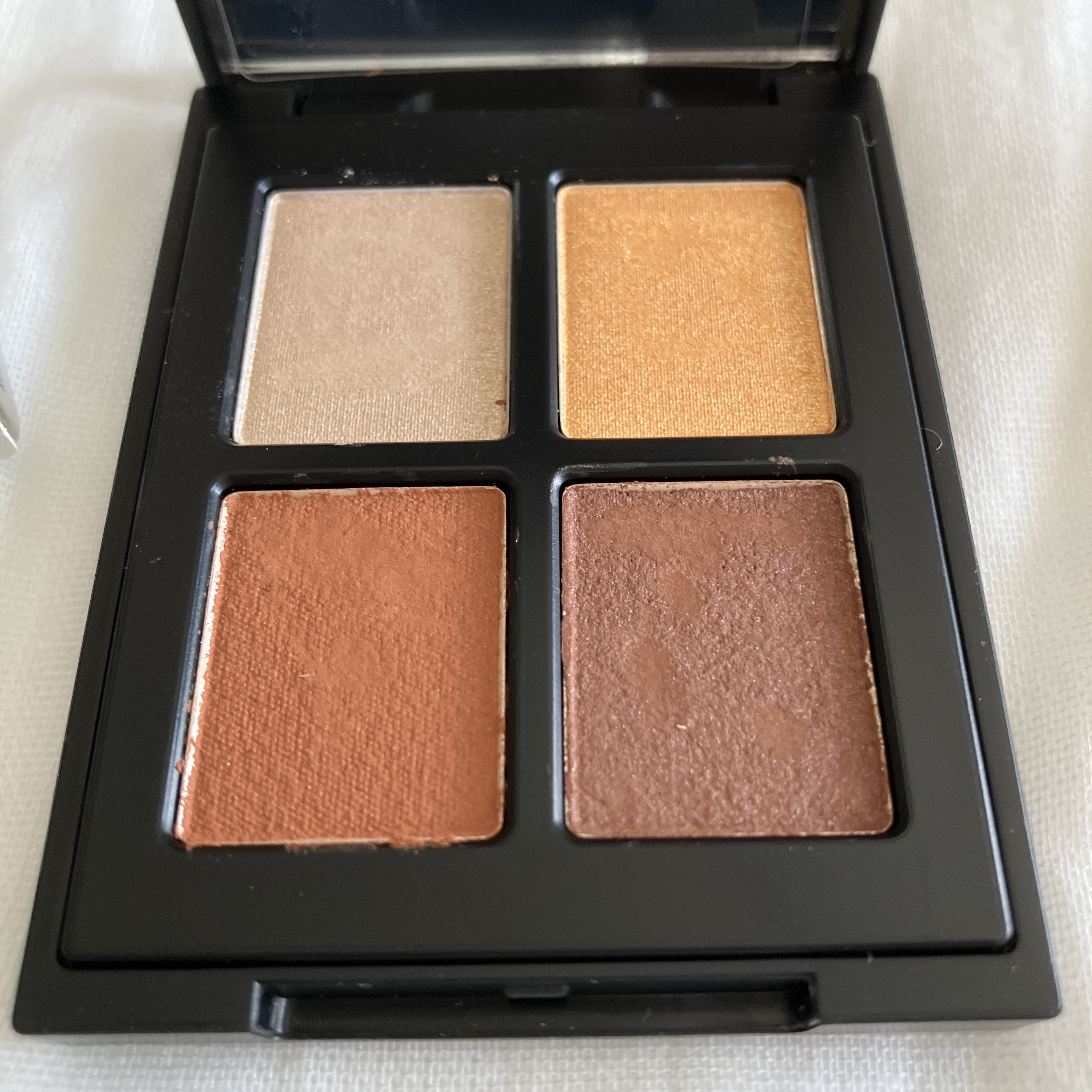 エトワルローズ 4色アイシャドウ 10 ミエル/Étoile Rose/アイシャドウパレットを使ったクチコミ（1枚目）