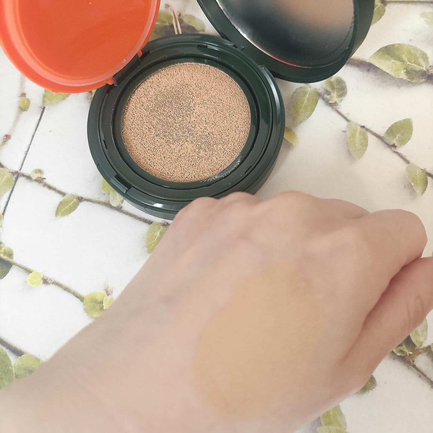 スキンエンハンサー コンパクト クッション (マット) #4 ダークベージュ/BROOKESIA/クッションファンデーションを使ったクチコミ（3枚目）