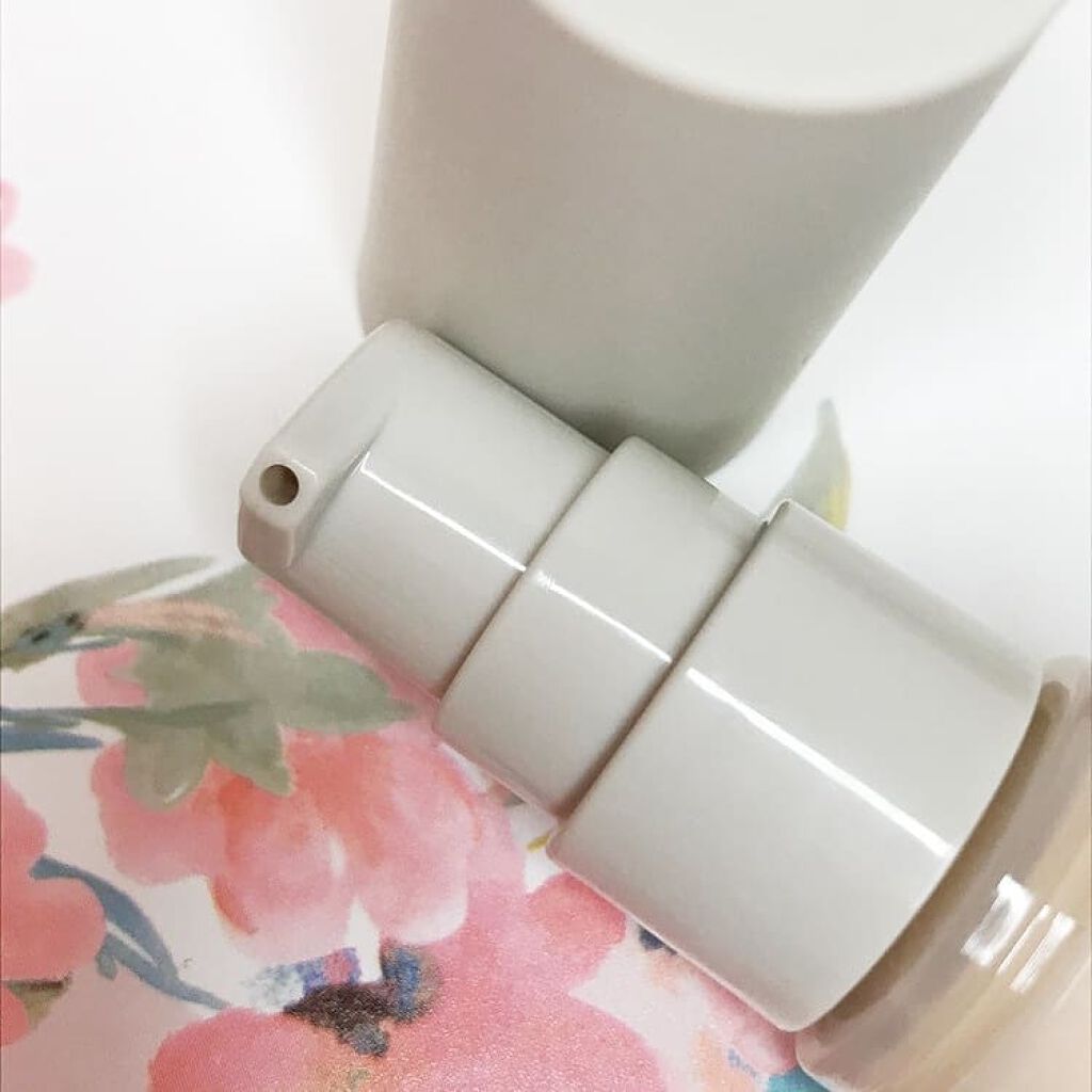 スキントリートメント ファンデーション NO1 ナチュラルオークル1/ナチュラグラッセ/リキッドファンデーションを使ったクチコミ（3枚目）