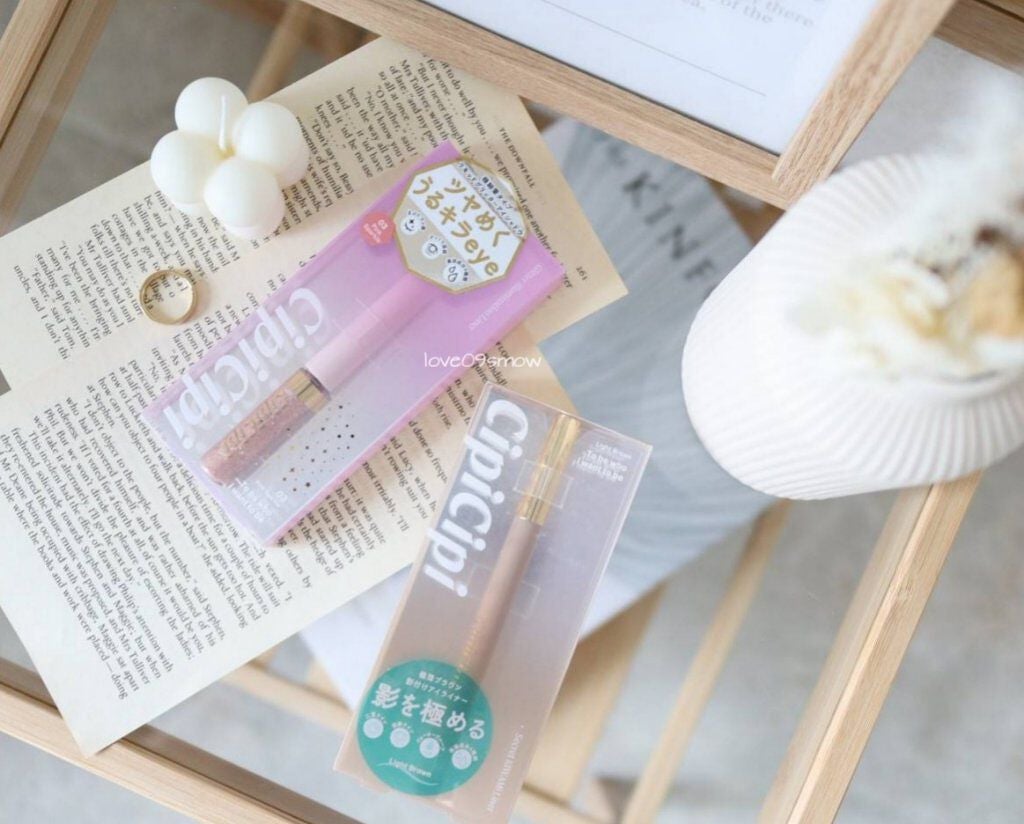 グリッターイルミネーションライナー/CipiCipi/リキッドアイライナーを使ったクチコミ(3枚目)