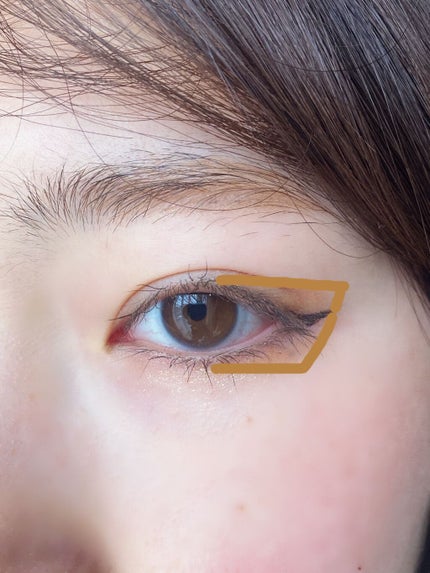 アヤメ*フォロバ on LIPS 「今、中国で流行りの平行四辺形なアイメイク🇨🇳〜〜〜アイテム〜〜..」(2枚目)