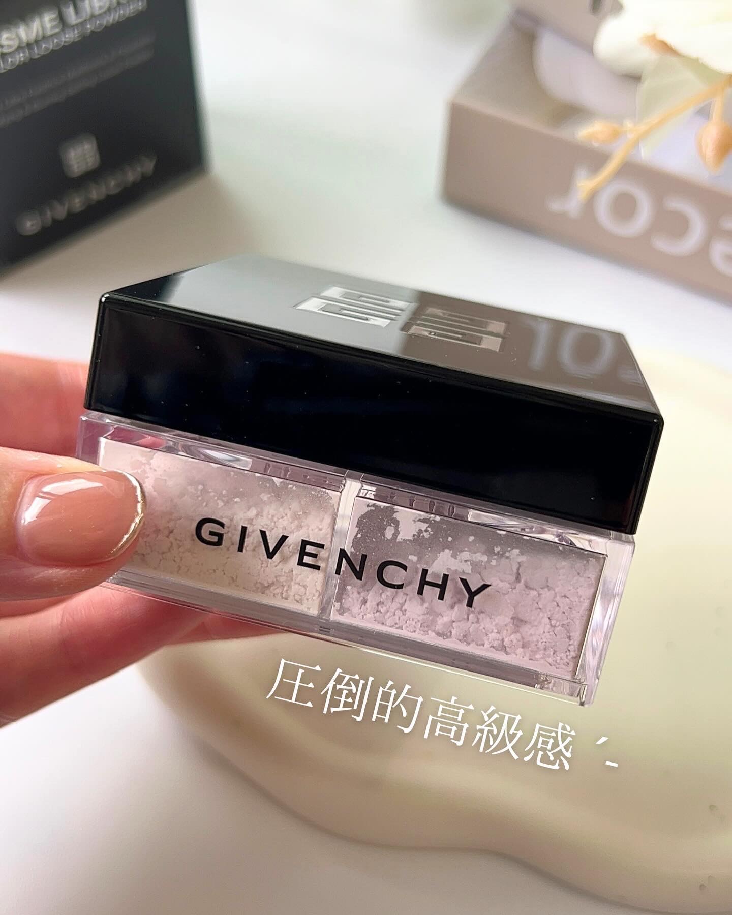 プリズム・リーブル/GIVENCHY/ルースパウダーを使ったクチコミ（2枚目）