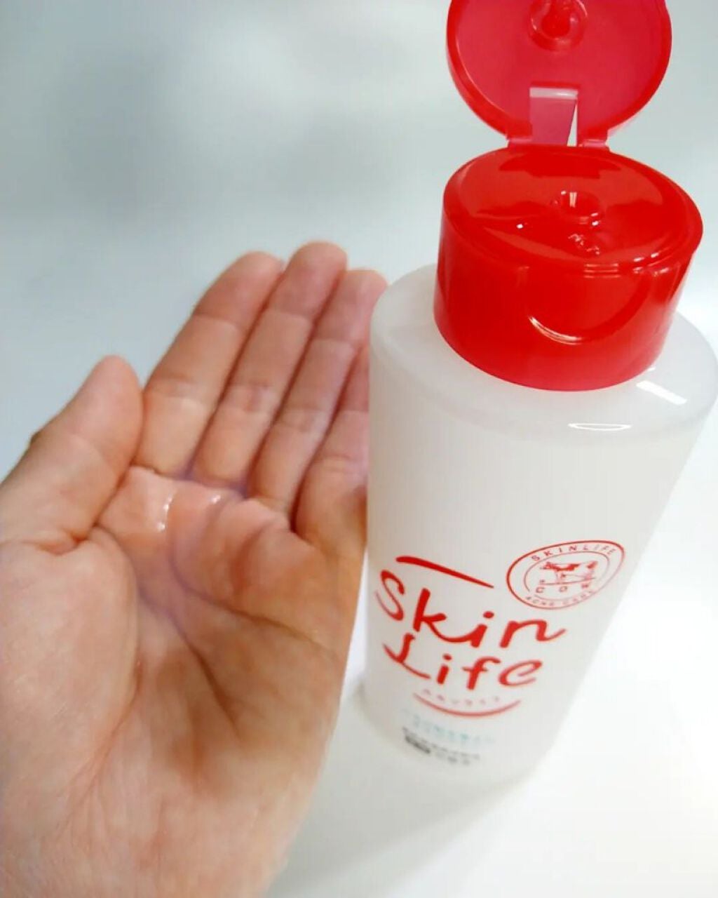 ありがとうこ on LIPS 「スキンケアライフ薬用化粧水※みずみずしい使い心地で素肌に潤いを..」(1枚目)