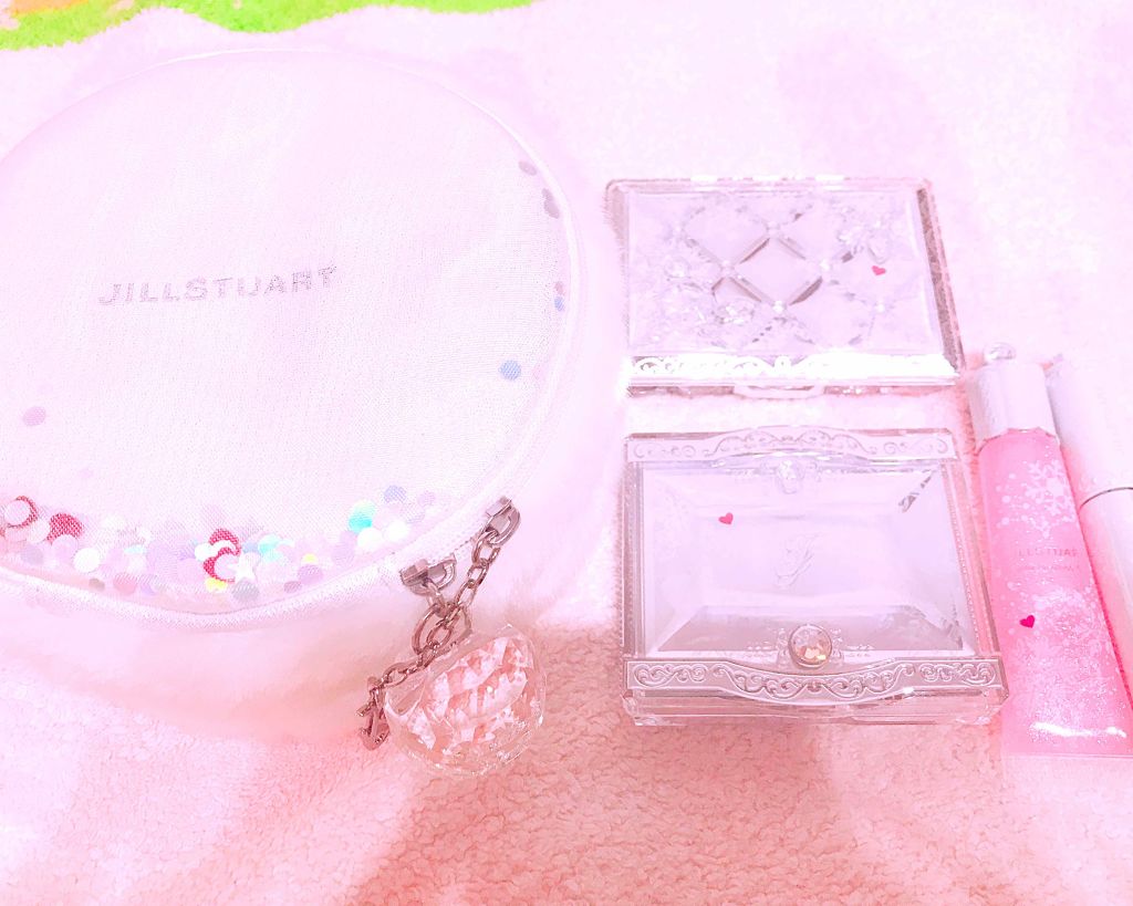 ホワイトラブストーリー コレクション (クリスマスコフレ 2018)/JILL STUART/メイクアップキットを使ったクチコミ(1枚目)