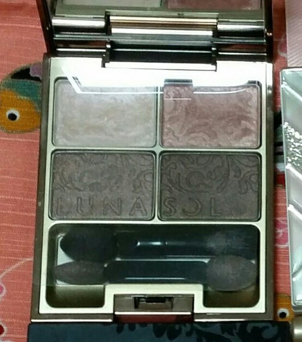 グレイスコントラスティングアイズ/LUNASOL/アイシャドウパレットを使ったクチコミ(1枚目)