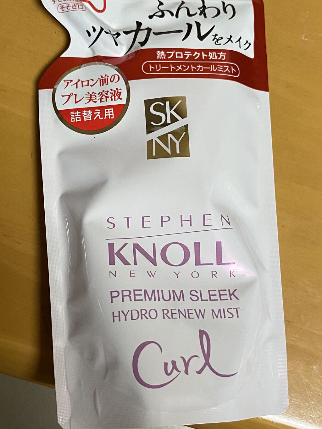 プレミアムスリーク ハイドロリニュー ミスト リッチモイスト(しっとりタイプ)/スティーブンノル ニューヨーク/ヘアミストを使ったクチコミ（3枚目）