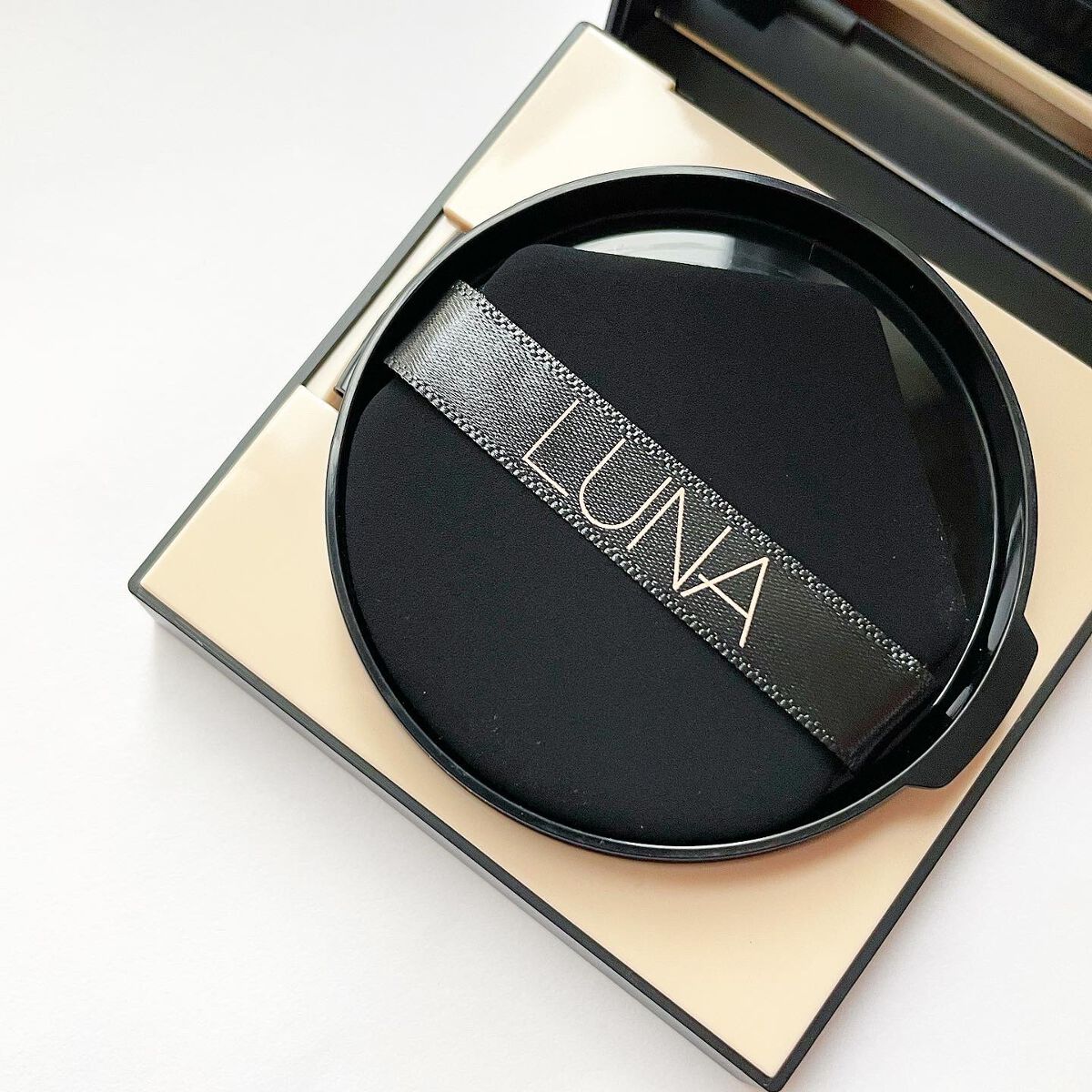 ロングラスティングコンシールフィクシングクッション /LUNA/クッションファンデーションを使ったクチコミ(8枚目)