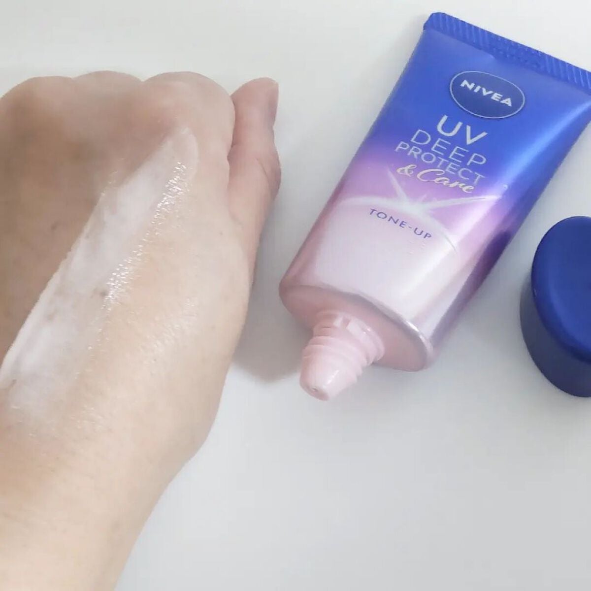 ニベアUV ディープ プロテクト&ケア トーンアップ エッセンス/ニベア/日焼け止めローションを使ったクチコミ(3枚目)