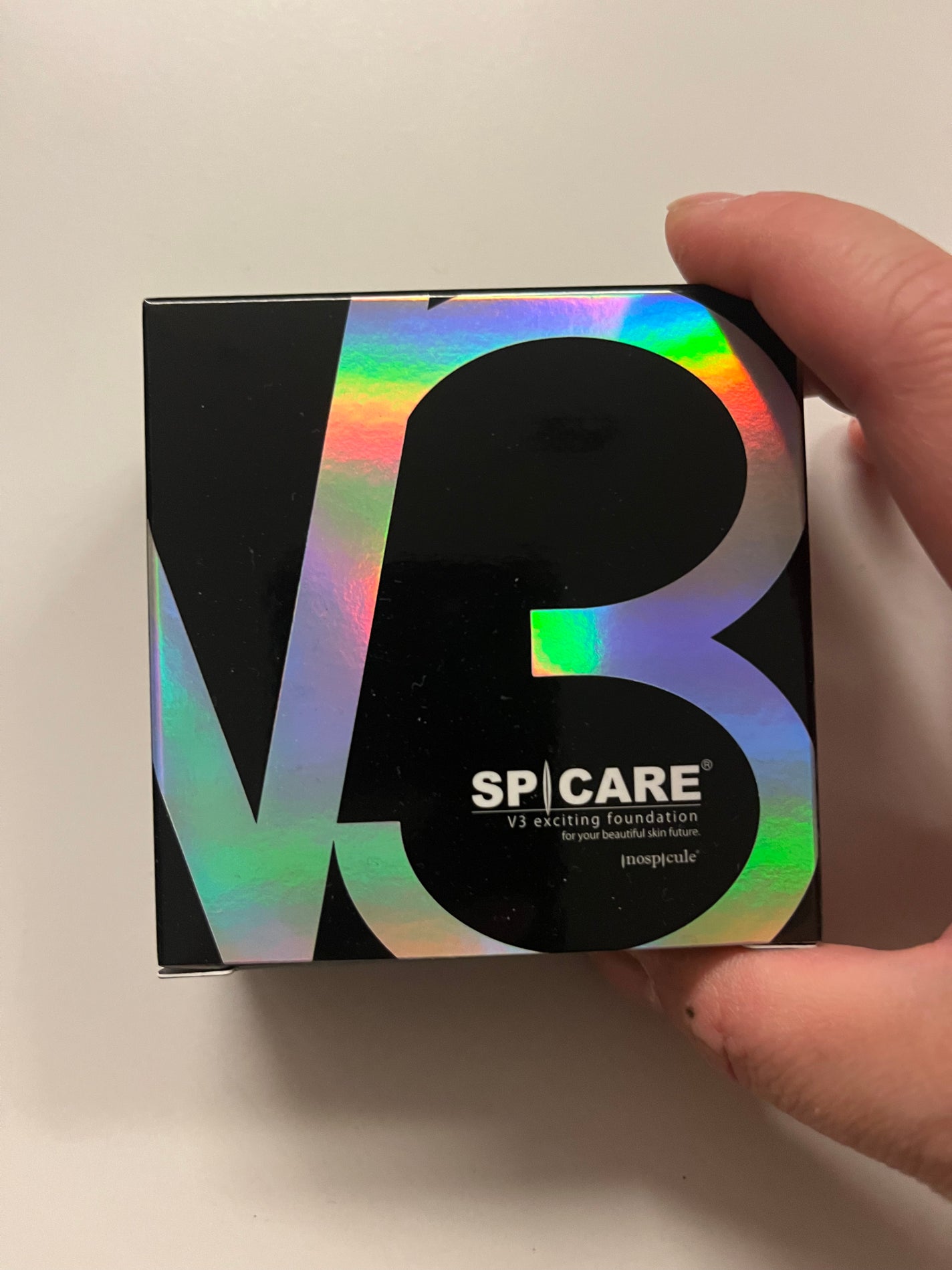 S on LIPS 「スピケアV3エキサイティングファンデーションカラーは一色のみ。..」(1枚目)