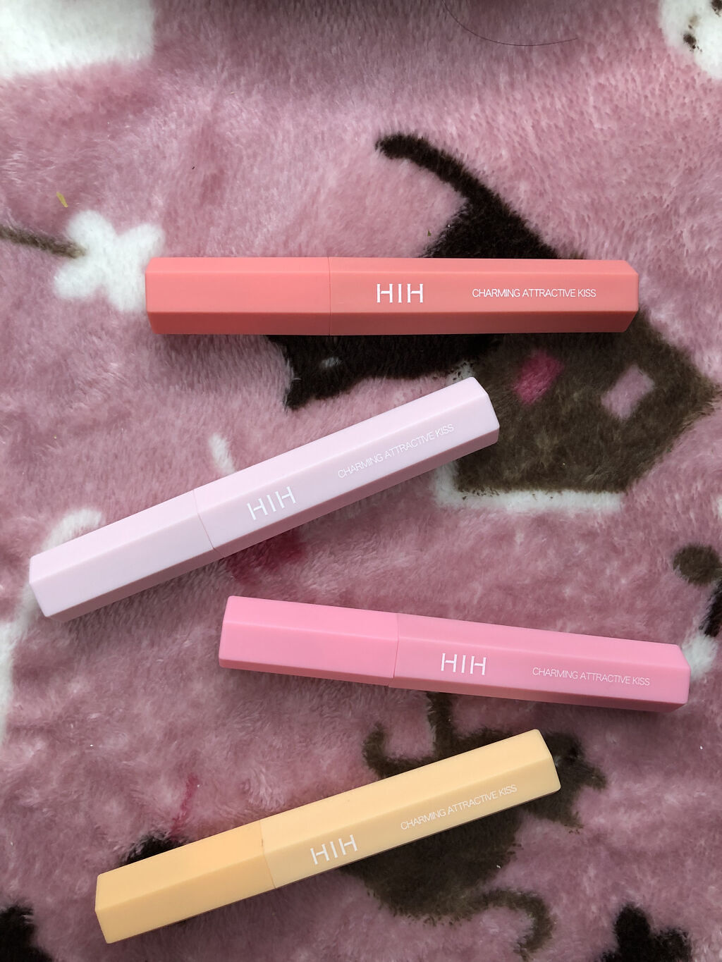 Kiss Charming Lip Glaze with light color /HIH/リップグロスを使ったクチコミ（2枚目）
