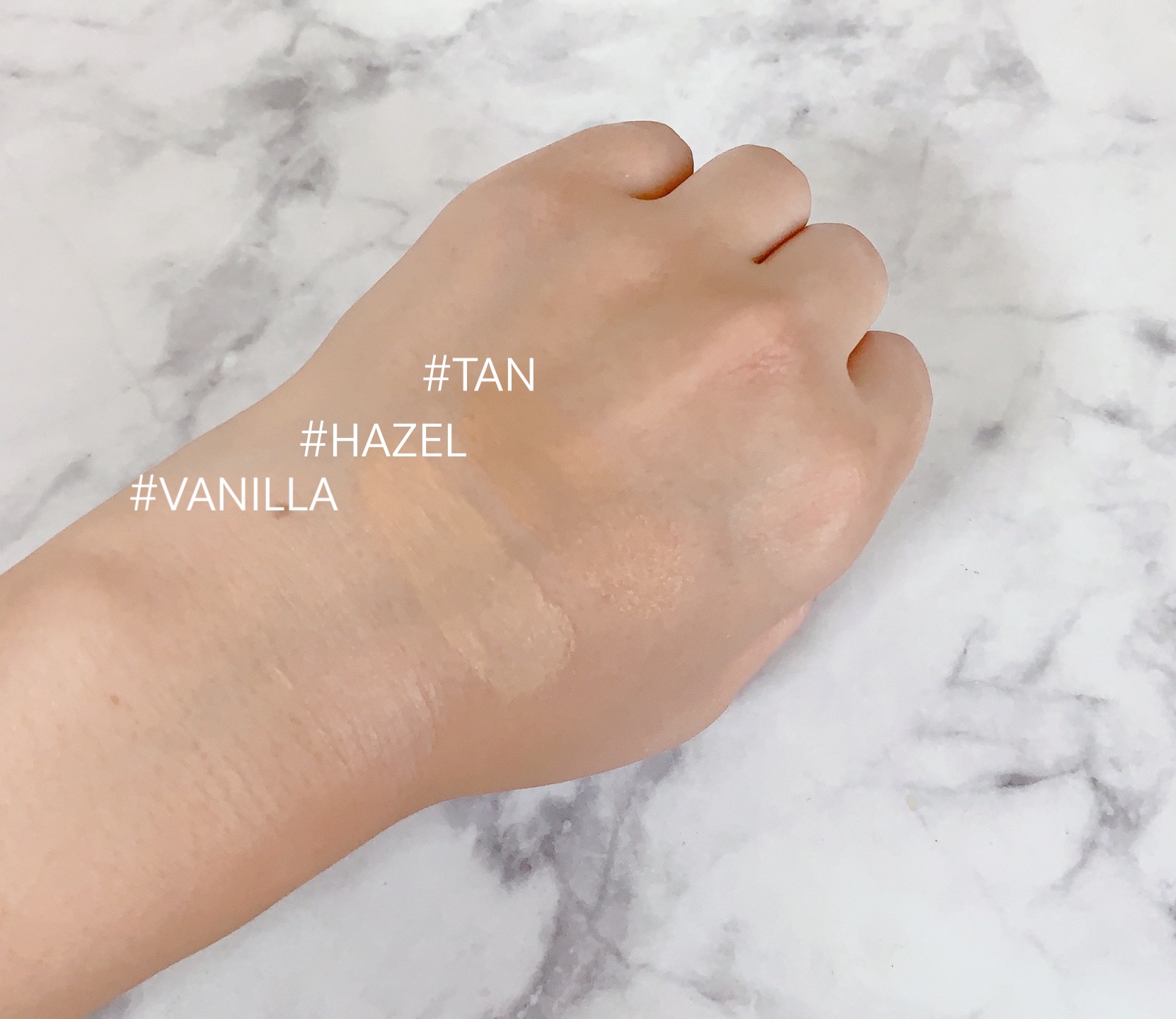 カーミンググロウアップクッションファンデーション タン/favs/リキッドファンデーションを使ったクチコミ（2枚目）