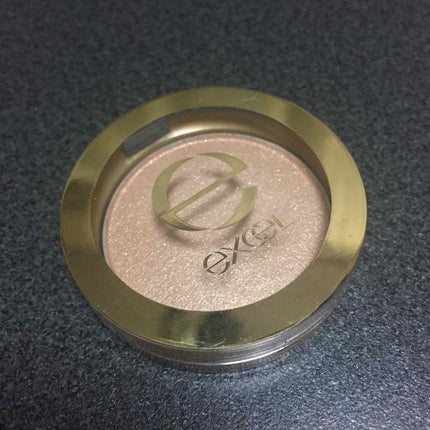 シャイニーシャドウ N/excel/単色アイシャドウを使ったクチコミ(1枚目)