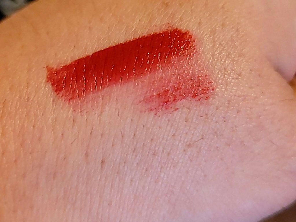 フィーティントスエード 04 フラワーシャワー/fwee/リップティントを使ったクチコミ（2枚目）