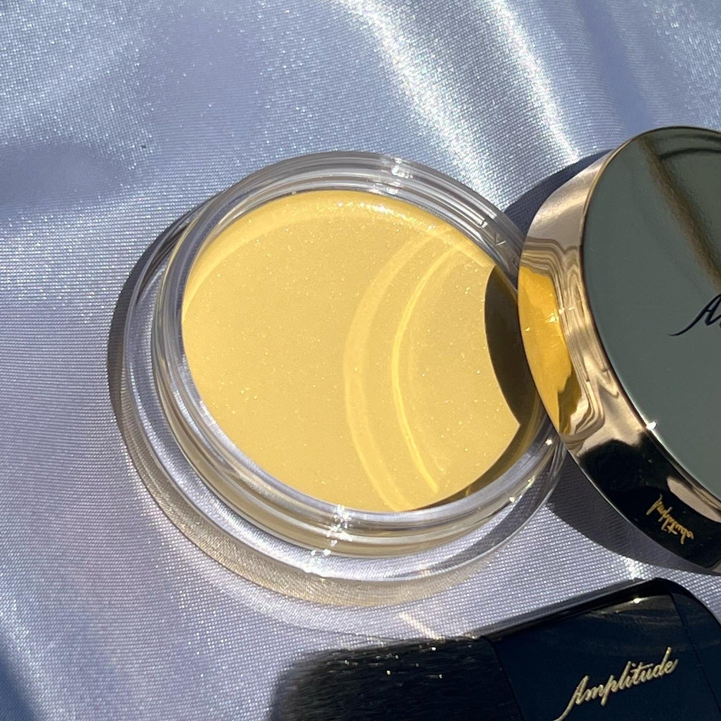 コンスピキュアス クリーミーハイライト/Amplitude/クリームハイライトを使ったクチコミ(4枚目)