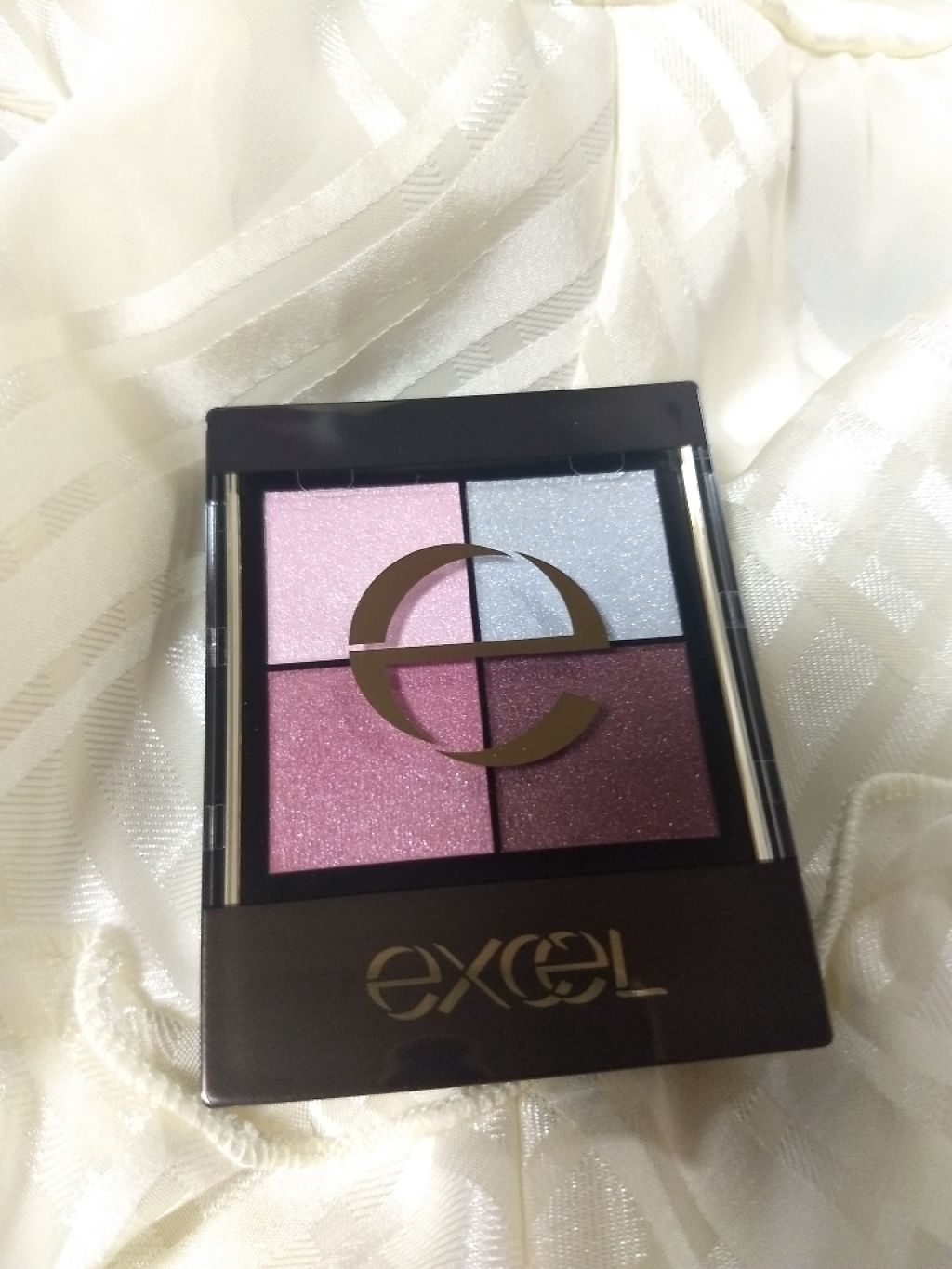 リアルクローズシャドウ/excel/アイシャドウパレットを使ったクチコミ(1枚目)