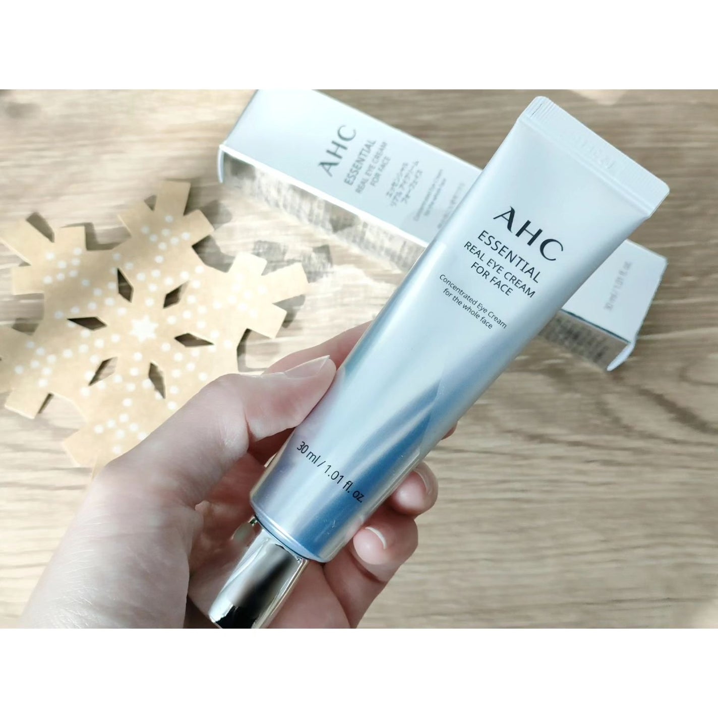 エッセンシャル リアル アイクリーム フォーフェイス/AHC/アイケア・アイクリームを使ったクチコミ(2枚目)