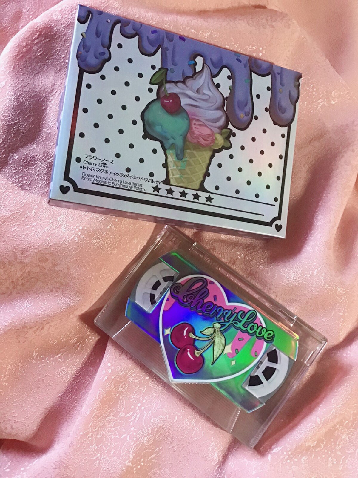 レトロマグネティック アイシャドウパレット/FlowerKnows/アイシャドウパレットを使ったクチコミ(1枚目)