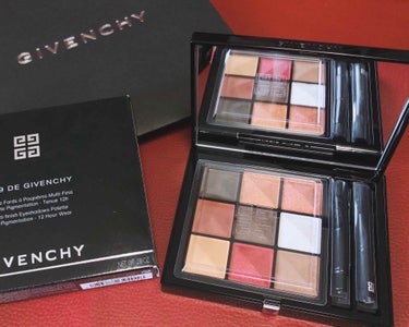 GIVENCHY  
ル・ヌフ・ジバンシイ No.05

3/1に発売されたばかり！
一目惚れ！タッチアップして購入🥰

ブラウン、バーガンディー大好きな私はNo.5に即決。
限定色の02も綺麗なグリー