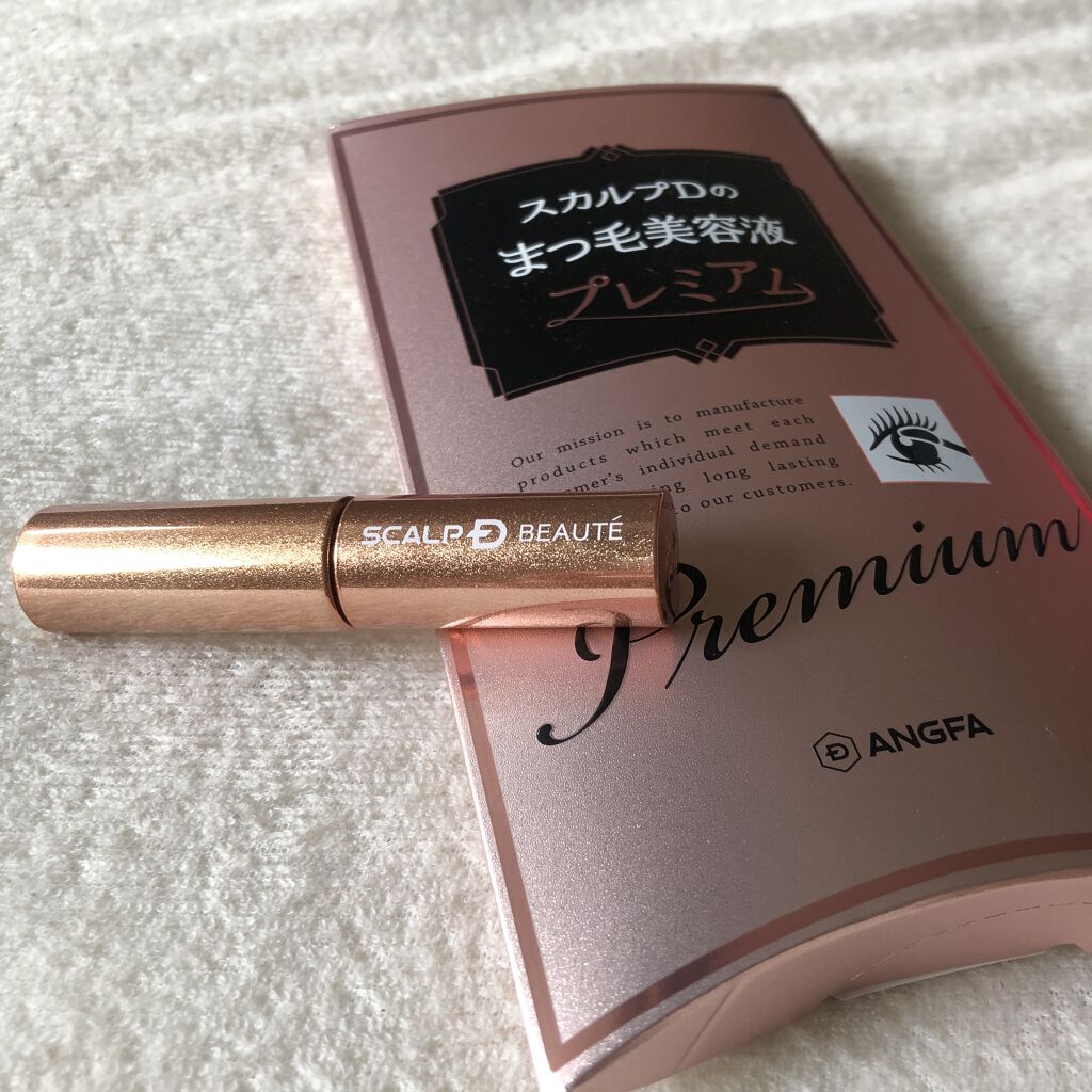 ＼まつ毛だけでなく目元もケア／

毎日メイクをしているとどうしても傷んでしまうまつ毛…

わたしはまつ毛が短いのとハリがないのが悩みです👀

LIPSからいただいたスカルプDのプレミアムまつ毛美容液！

チップが小さくてとても塗りやすく、