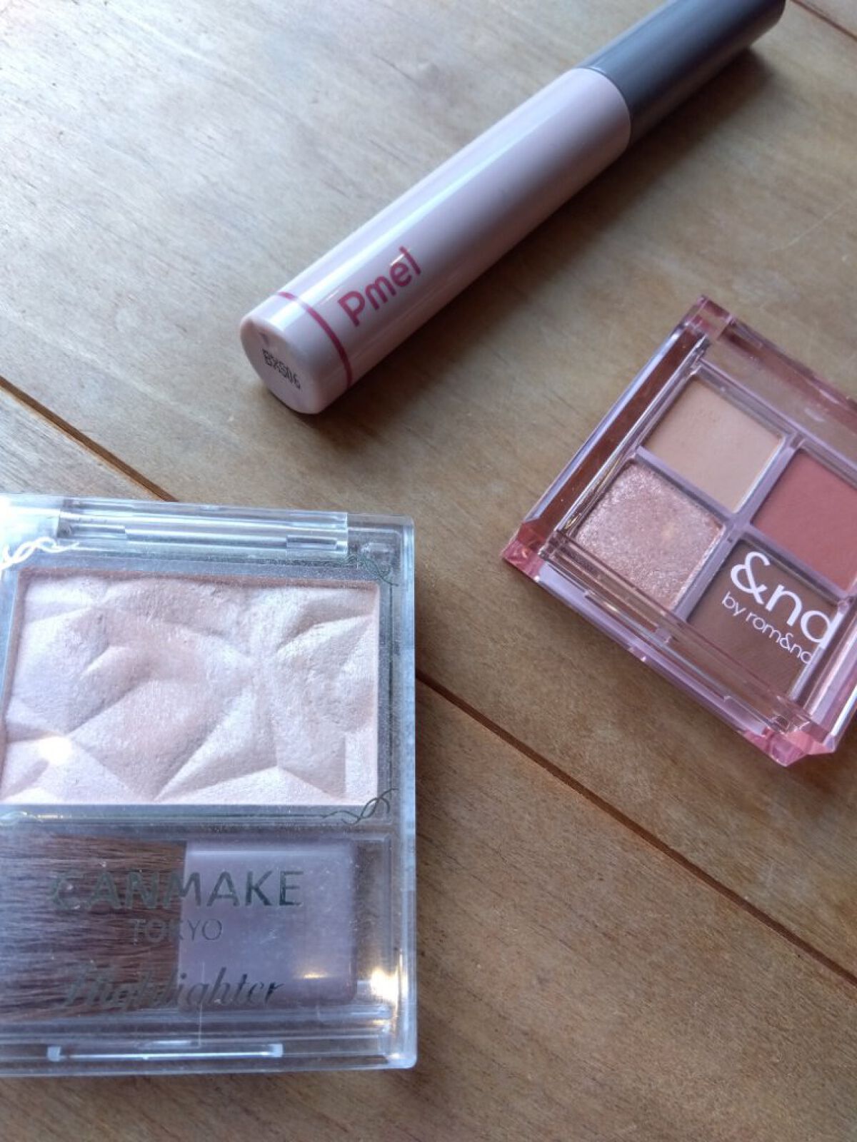 ハイライター/キャンメイク/パウダーハイライトを使ったクチコミ（1枚目）