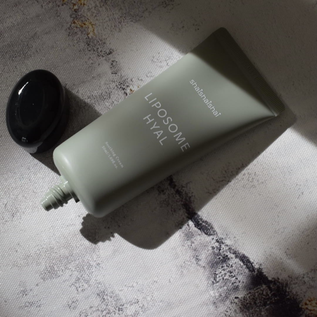 お肌の熱が上がった時に🤍
⁡
シャイシャイ
アンチエイジングクリームデュオ
ヒアルスーディングクリーム
⁡
暑くなるこの季節に使いたい
おすすめの商品✨
⁡
シカ配合で皮膚の温度を優しく鎮静
リポソームセラミド配合で
肌の深部までしっかり