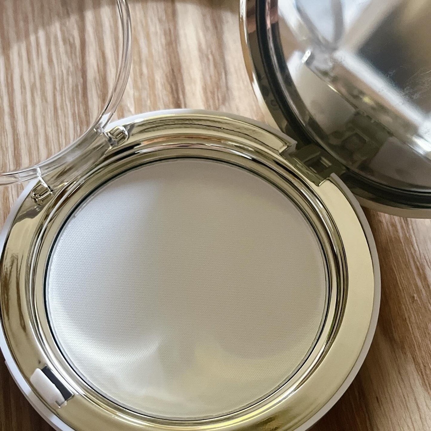 ハイドラセッティングパウダー/byLieto/プレストパウダーを使ったクチコミ(3枚目)