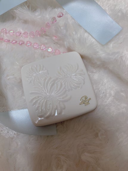 アイカラー トリオ/PAUL & JOE BEAUTE/アイシャドウパレットを使ったクチコミ(2枚目)