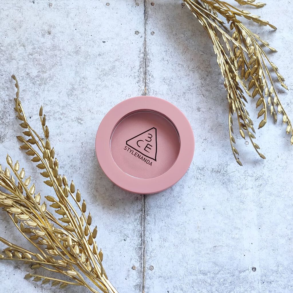 3CE フェイスブラッシュ ローズベージュ/3CE/パウダーチークを使ったクチコミ（2枚目）