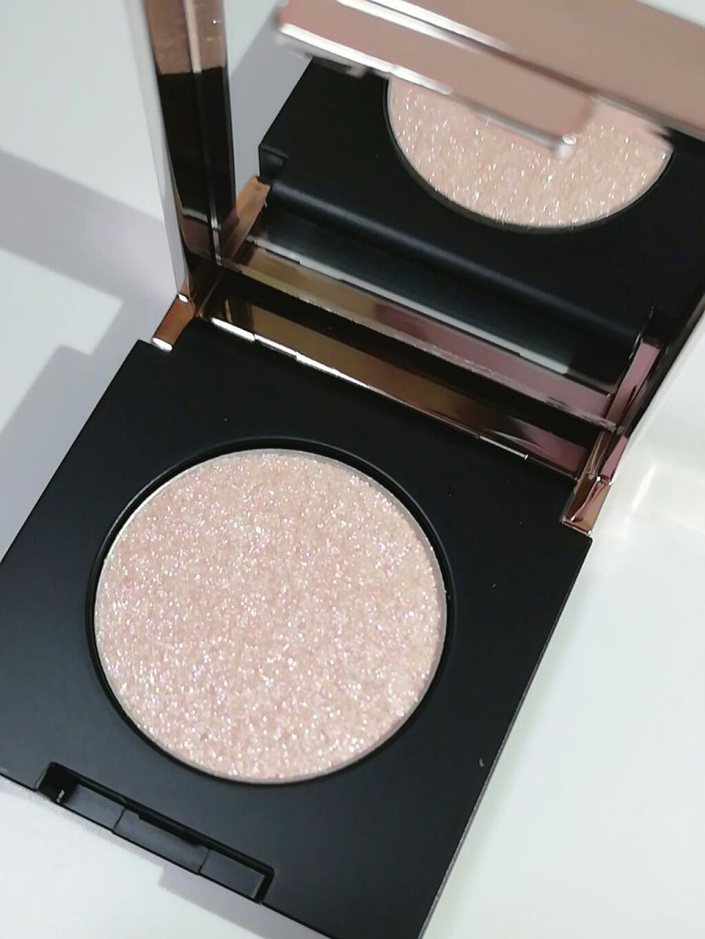 グリッターロックアイズ/ETUDE/単色アイシャドウを使ったクチコミ（2枚目）