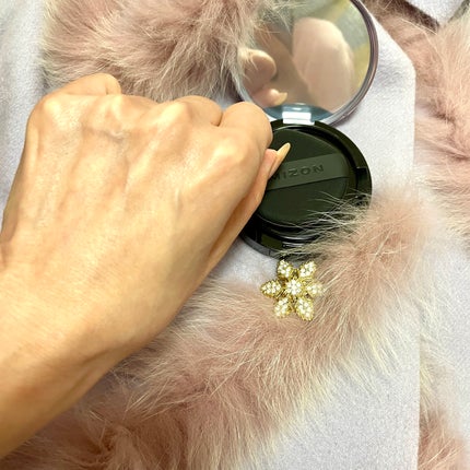 Shiho Arai on LIPS 「ミズオンヴィーガンコラーゲンクッションお試しさせていただきまし..」(5枚目)