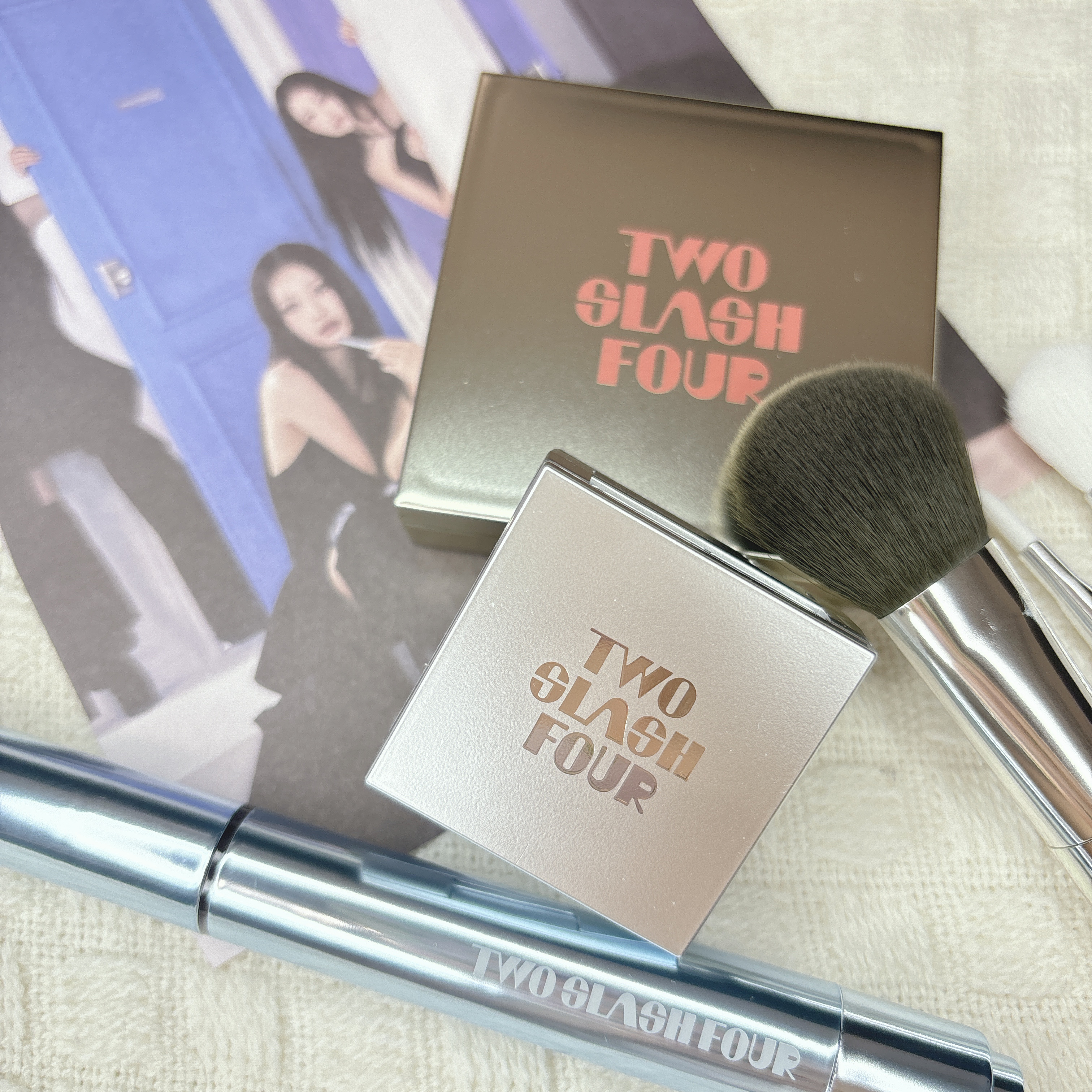 ストロビングフェイスキューブ/TWO SLASH FOUR/ハイライトを使ったクチコミ（3枚目）