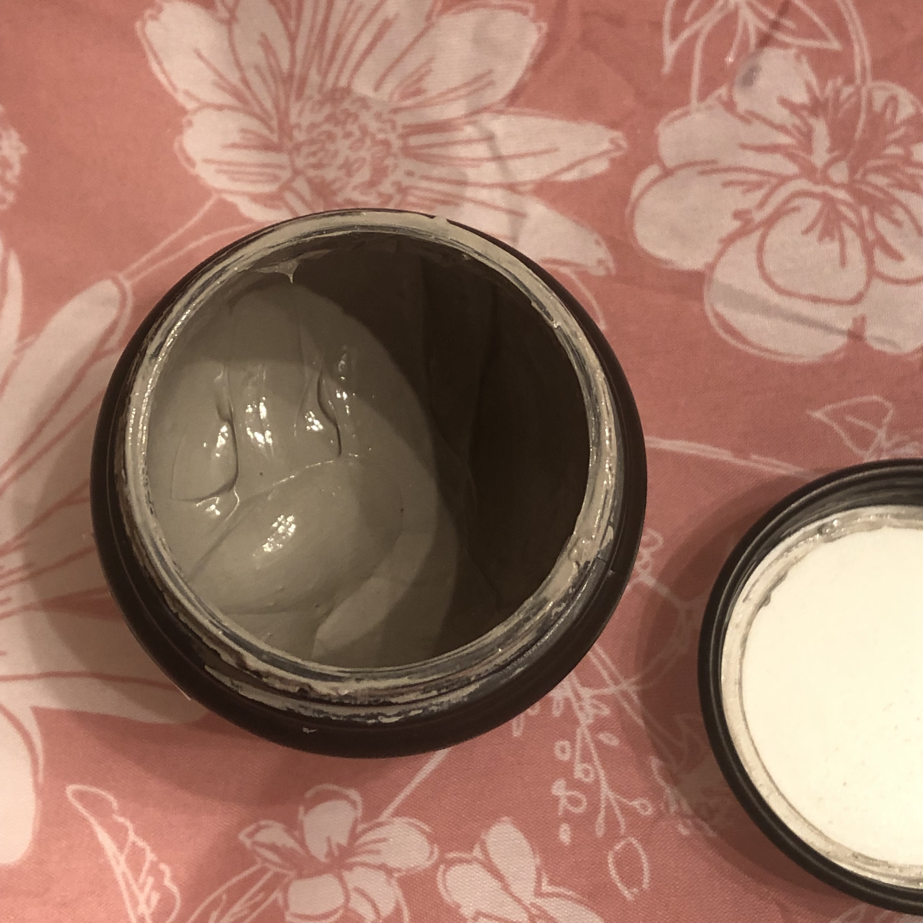 スーパーヴォルカニック　ポア　クレイマスク 100mL（旧）/innisfree/洗い流すパック・マスクを使ったクチコミ（2枚目）