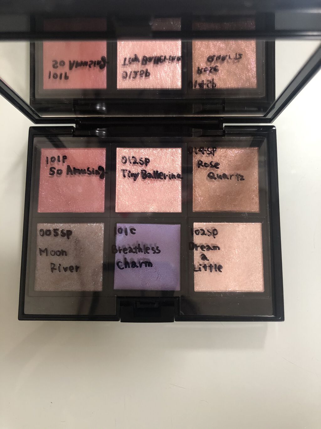 アディクション ザ アイシャドウ/ADDICTION/単色アイシャドウを使ったクチコミ（3枚目）