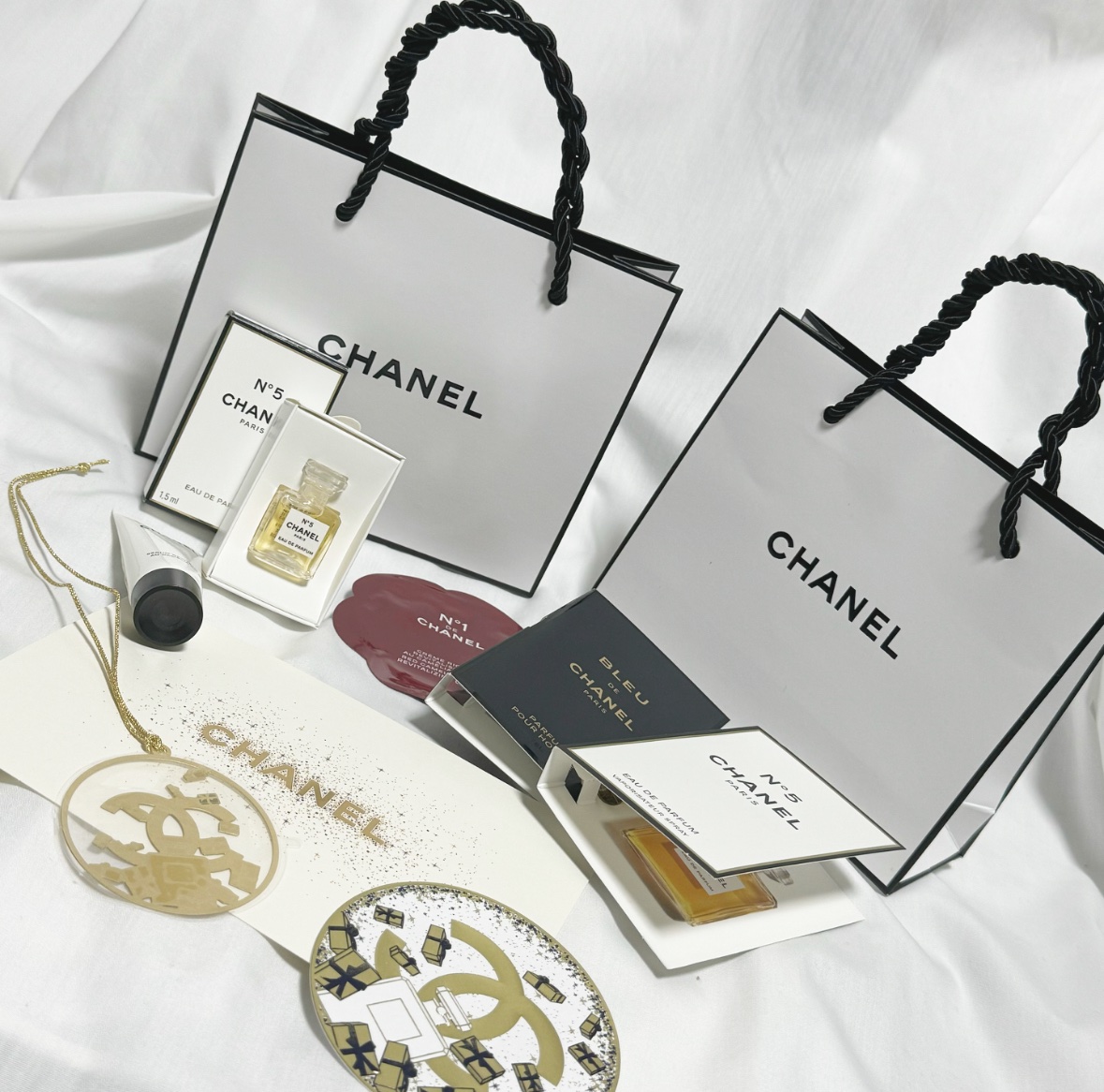 シャネル N°5 ロー オードゥ トワレット (ヴァポリザター)/CHANEL/香水(レディース)を使ったクチコミ（2枚目）