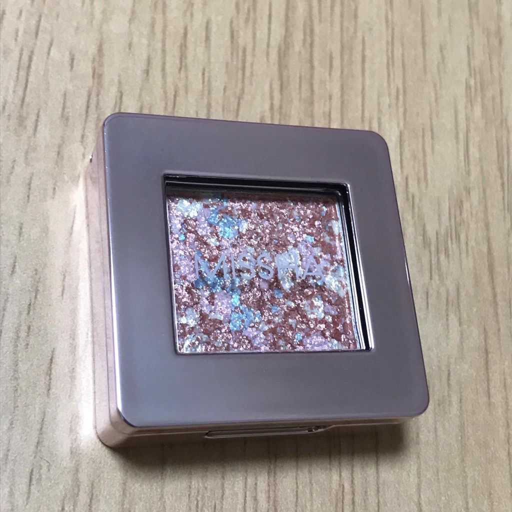 グリッタープリズム シャドウ/MISSHA/グリッターを使ったクチコミ（1枚目）