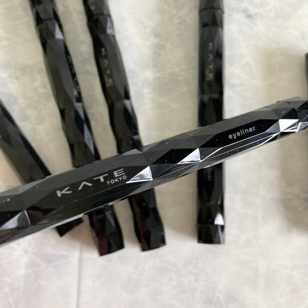 スーパーシャープライナーEX4.0/KATE/リキッドアイライナーを使ったクチコミ(3枚目)