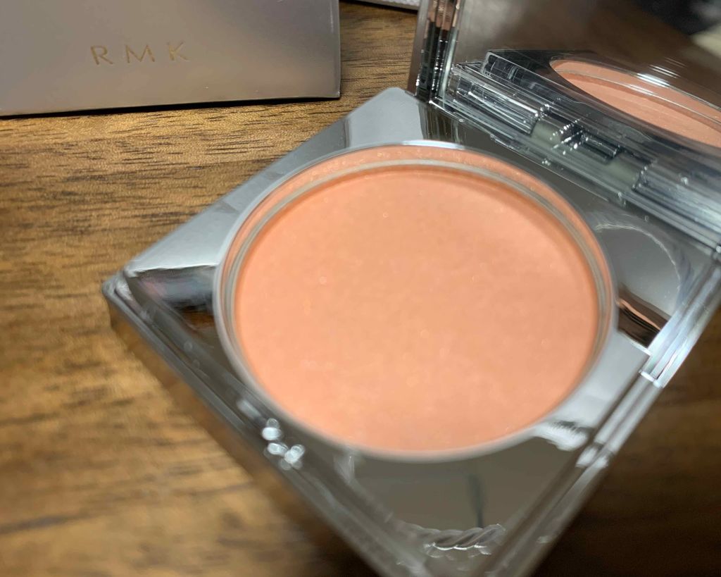 カラーユアルックブラッシュ/RMK/パウダーチークを使ったクチコミ（2枚目）