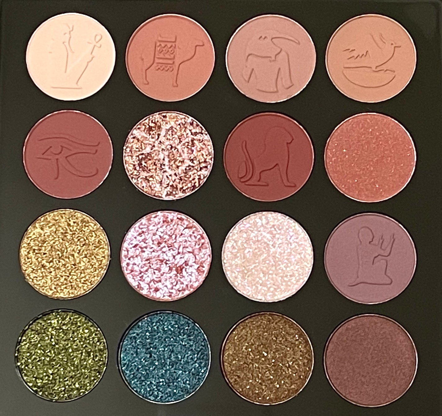 Fireworks 16 Color Eye Shadow/ZEESEA/アイシャドウパレットを使ったクチコミ(1枚目)