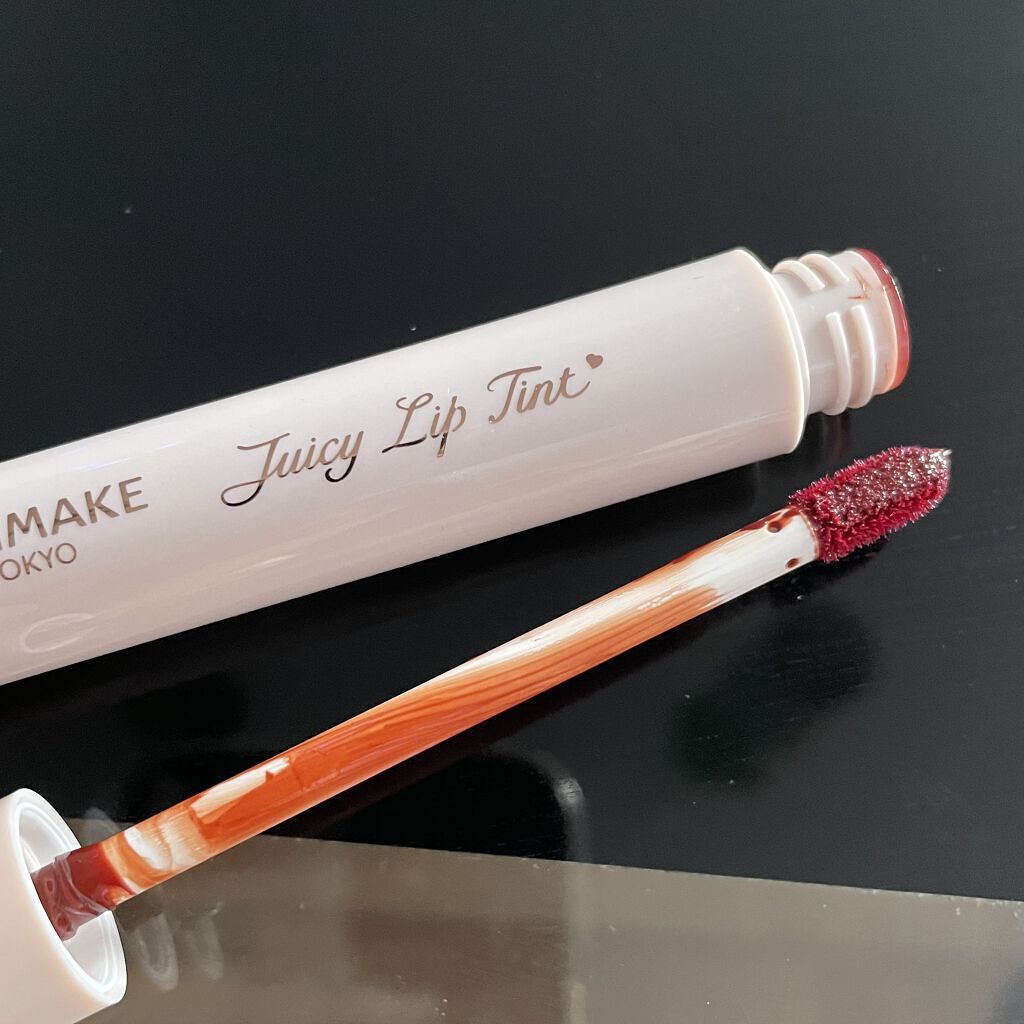 ⚠️４枚目顔面出てきます

キャンメイクジューシーリップティント03オレンジブリュレ
LIPS shopping購入品の１つでーす🤗
連投すいませんね😆笑

普段メイクに口出ししてこない旦那が
『そのリップ顔暗く見えるね』
って言ってき