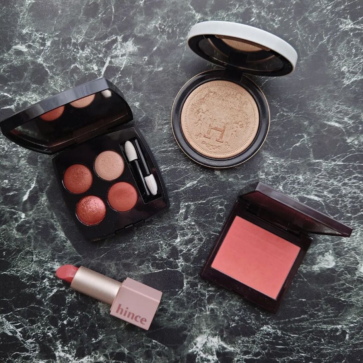 レ キャトル オンブル/CHANEL/アイシャドウパレットを使ったクチコミ(3枚目)