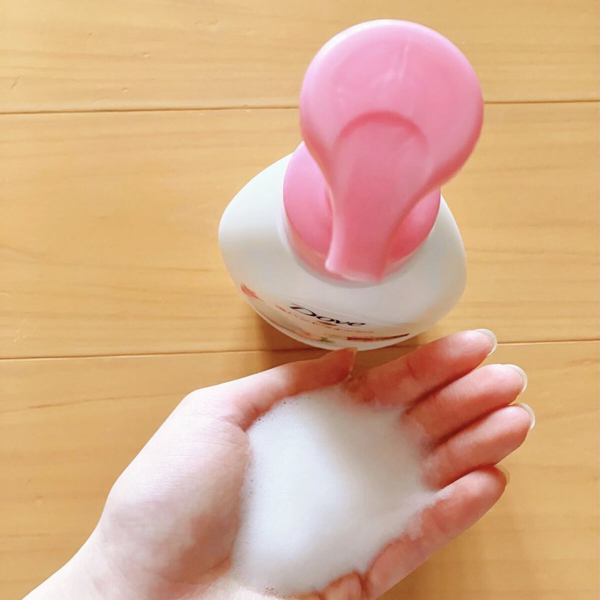 廃盤品】Dove 泡ハンドウォッシュ ピーチ＆リリー 2.2回分8本 本体1本