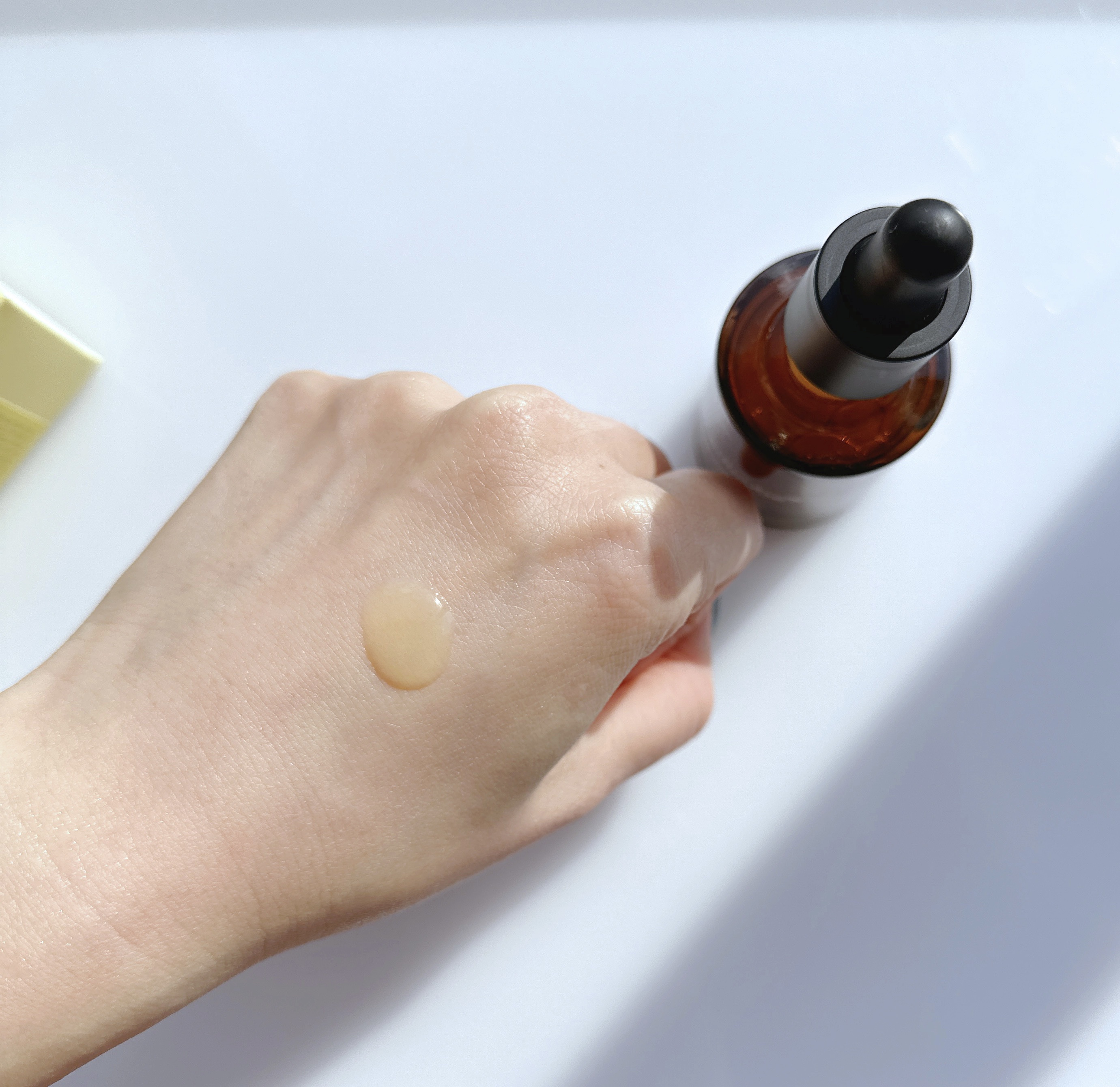 グルタチオングロウアンプル/MEDICUBE/美容液を使ったクチコミ（3枚目）