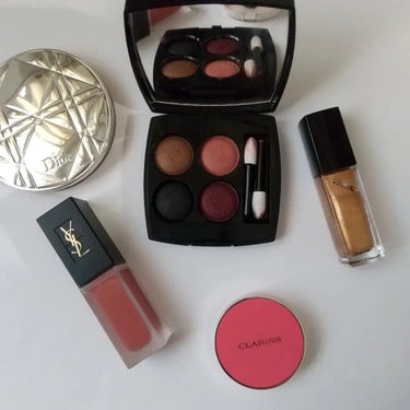 タトワージュ クチュール ベルベットクリーム NO214 ベージュ アライアンス(限定色)/YVES SAINT LAURENT BEAUTE/口紅を使ったクチコミ（1枚目）