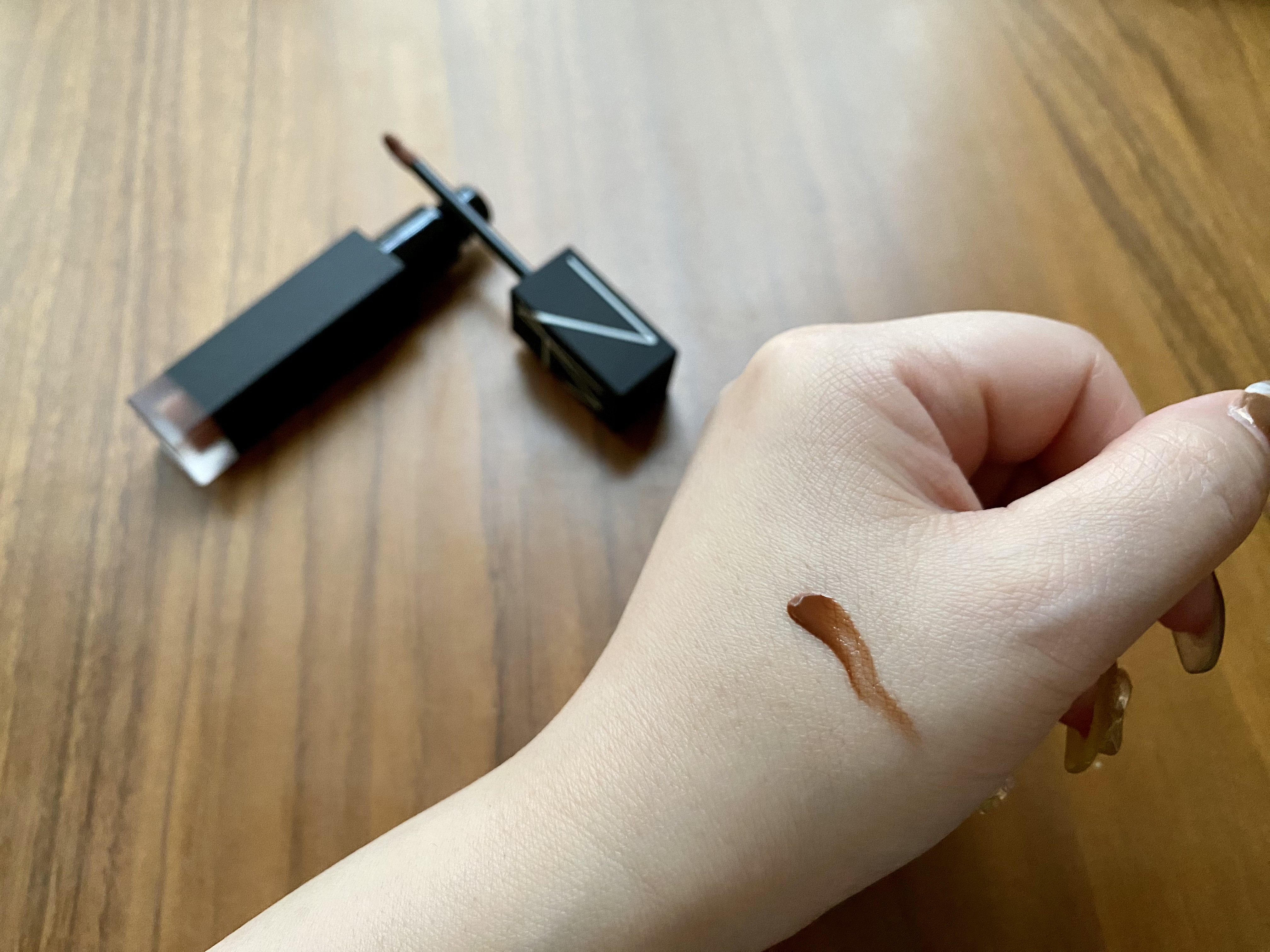  エアーマット ウルトラリップティント/NARS/リップティントを使ったクチコミ（3枚目）